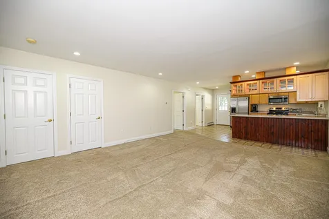 15 Depot Road Stratham NH 03885