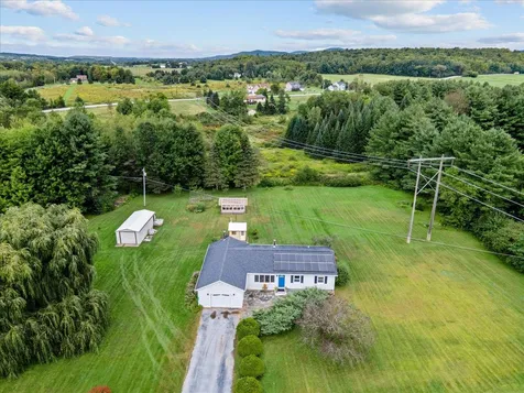 1032 Decker Road Georgia VT 05468