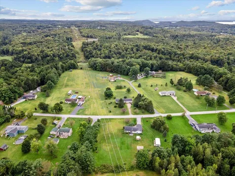 1032 Decker Road Georgia VT 05468