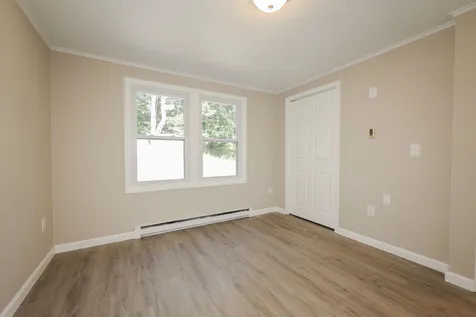 214 Hampstead Road Derry NH 03038