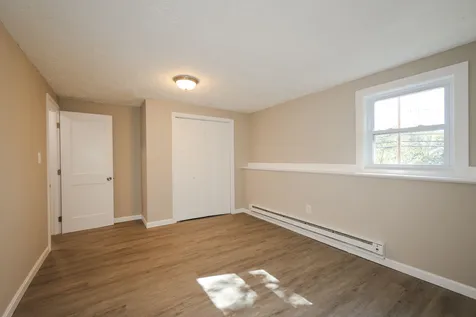 214 Hampstead Road Derry NH 03038