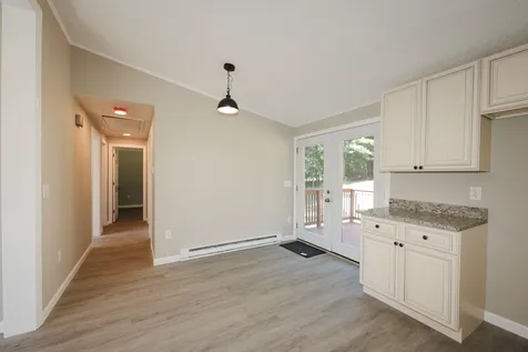 214 Hampstead Road Derry NH 03038