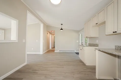 214 Hampstead Road Derry NH 03038