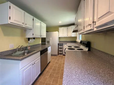 4 Martin Lane Hanover NH 03755