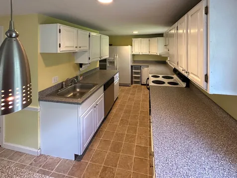 4 Martin Lane Hanover NH 03755