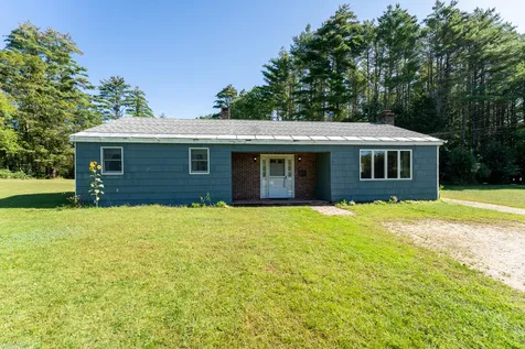 79 Middle Road Tuftonboro NH 03816