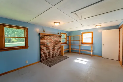 79 Middle Road Tuftonboro NH 03816