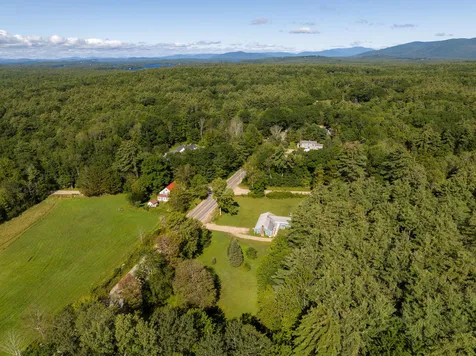 79 Middle Road Tuftonboro NH 03816