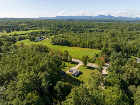79 Middle Road Tuftonboro NH 03816