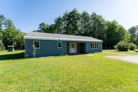 79 Middle Road Tuftonboro NH 03816