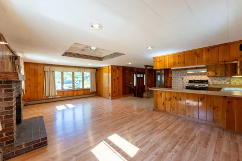 79 Middle Road Tuftonboro NH 03816