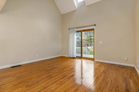 108 Glengarry Drive Stratham NH 03885