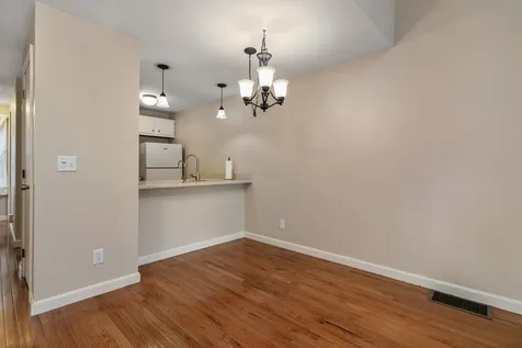 108 Glengarry Drive Stratham NH 03885
