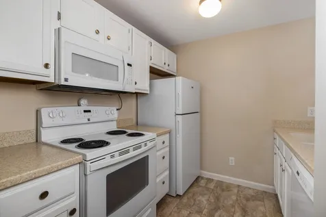 108 Glengarry Drive Stratham NH 03885