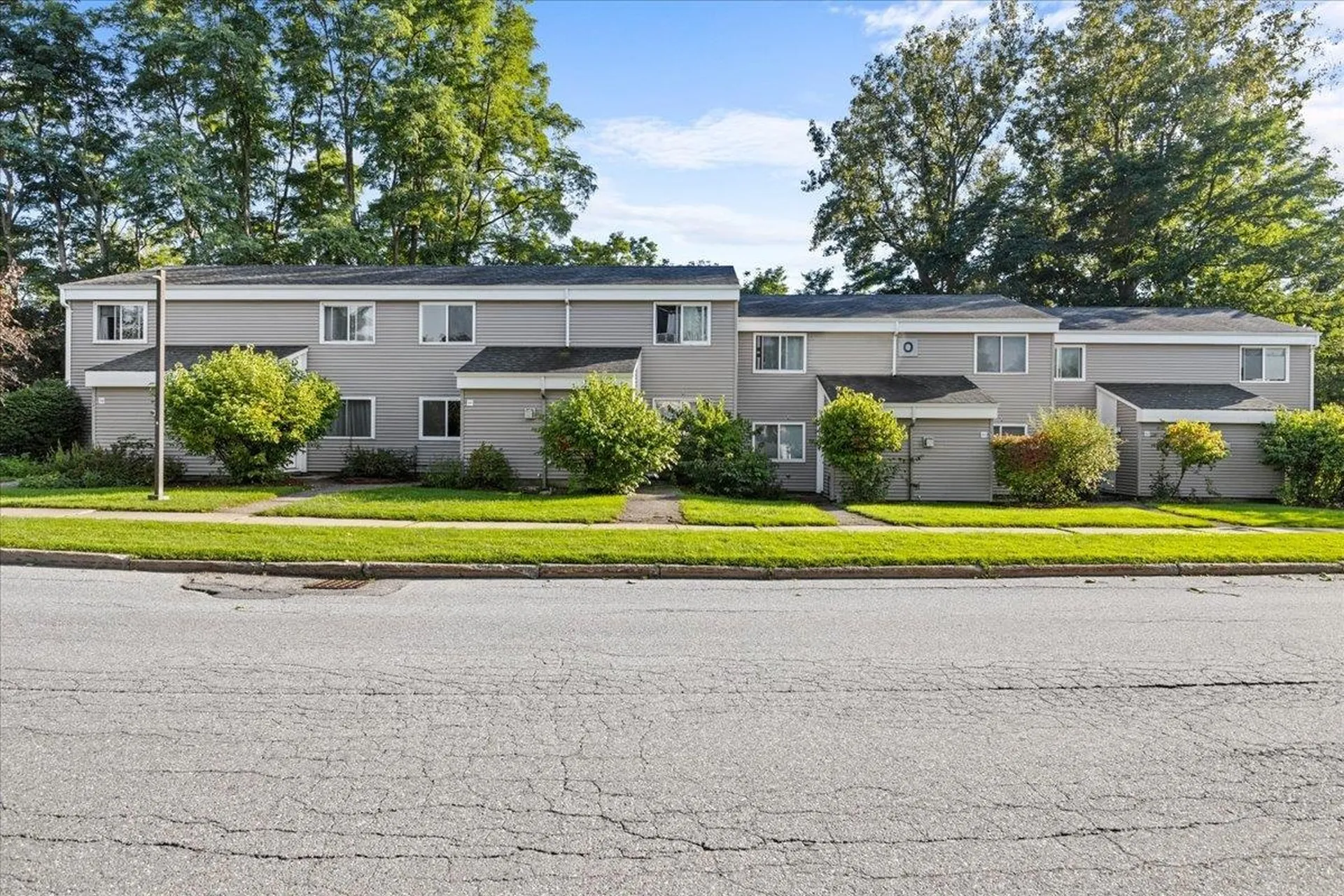 O 8 Grandview Drive South Burlington VT 05403