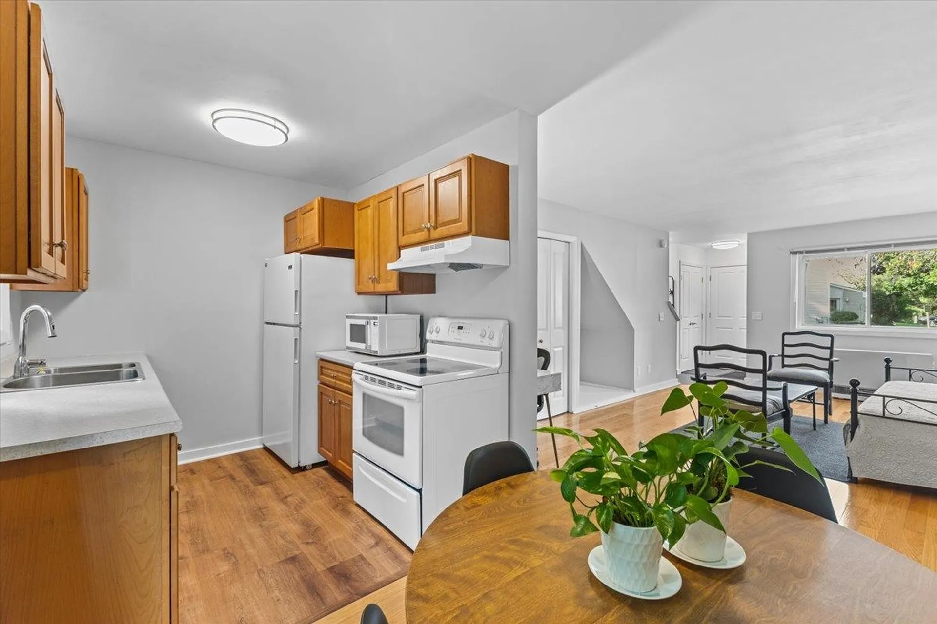 O 8 Grandview Drive South Burlington VT 05403