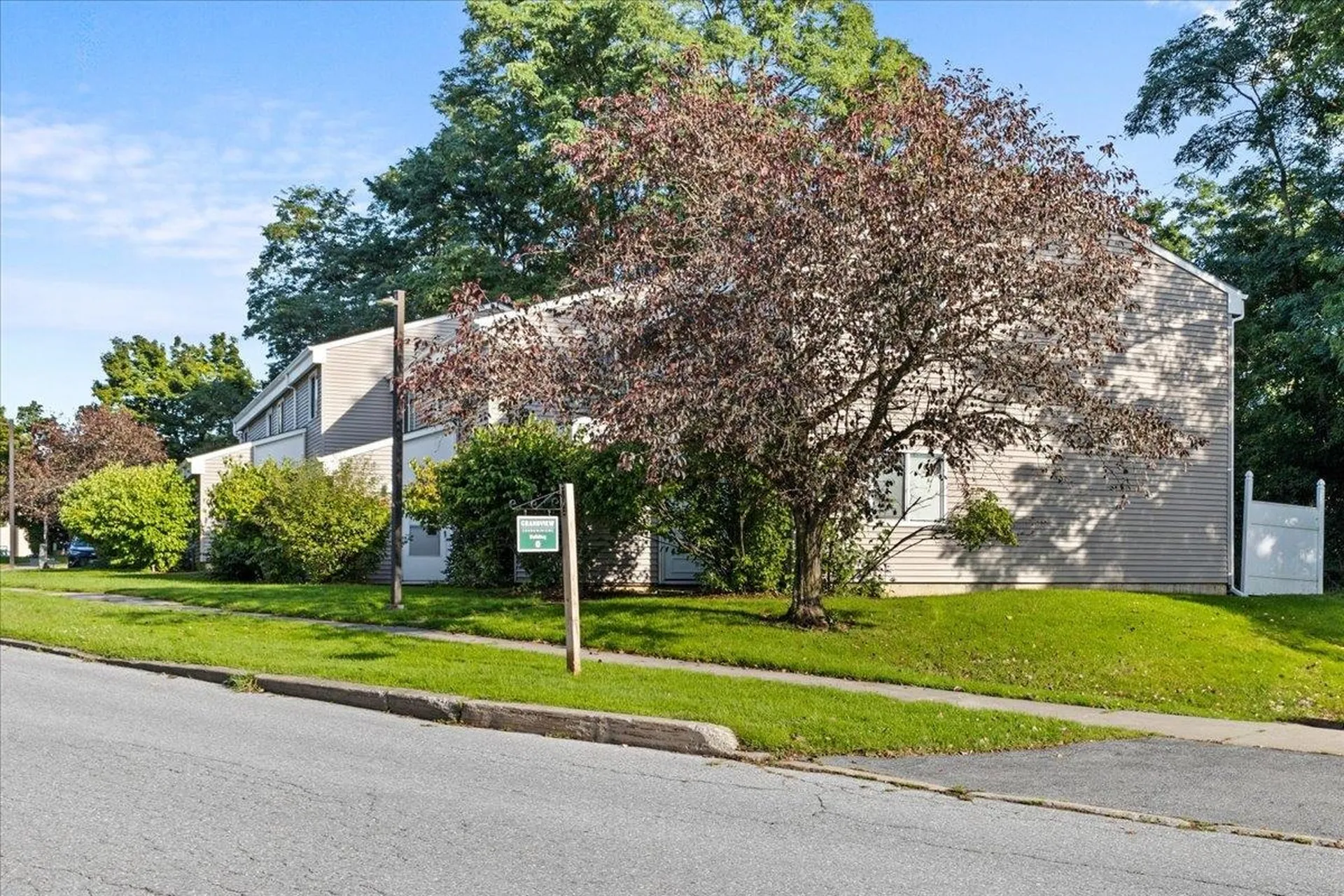 O 8 Grandview Drive South Burlington VT 05403