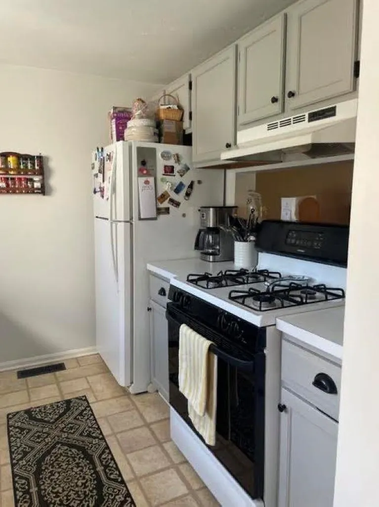 41 Bridle Path Dover NH 03820