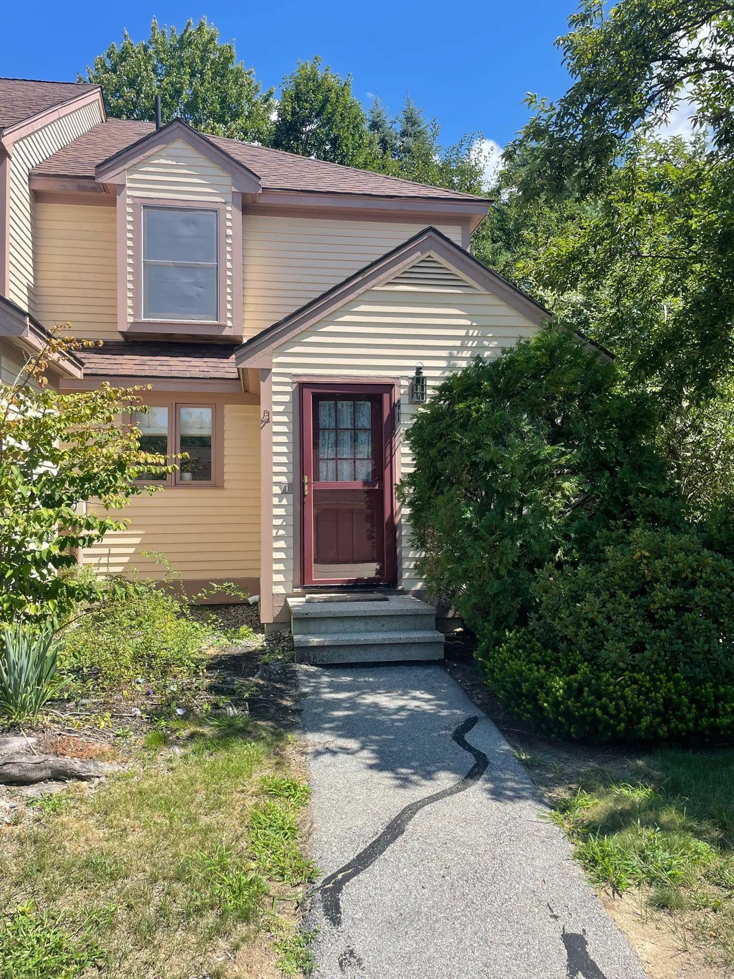 41 Bridle Path Dover NH 03820
