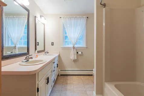 23 Patch Road Hollis NH 03049