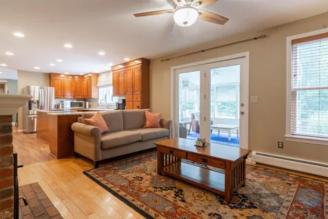 23 Patch Road Hollis NH 03049