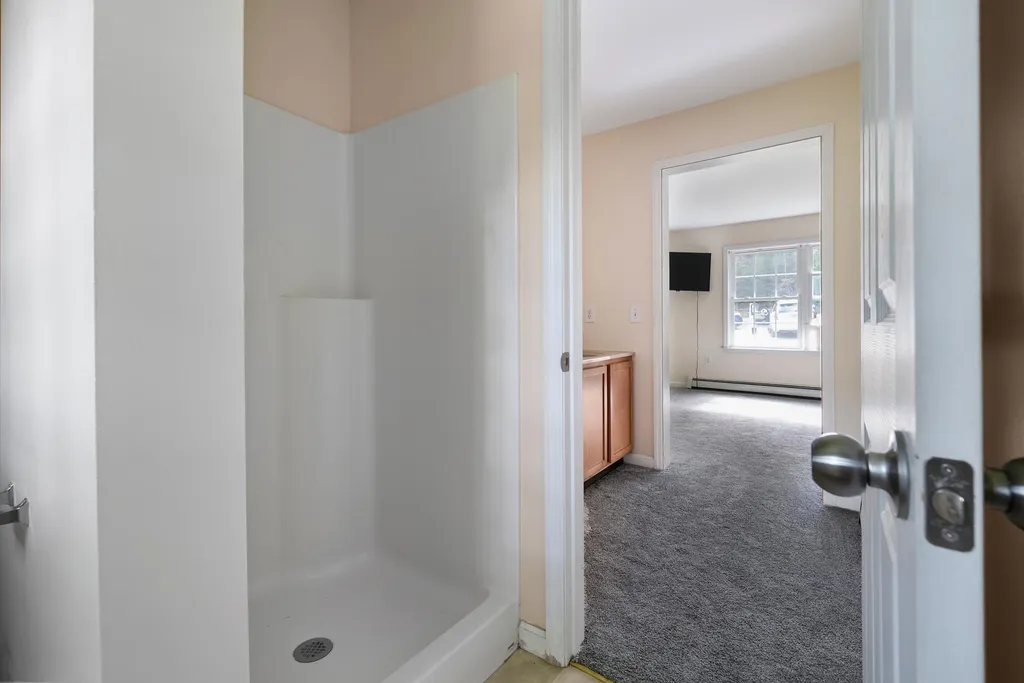 17 Redwater Road Croydon NH 03773