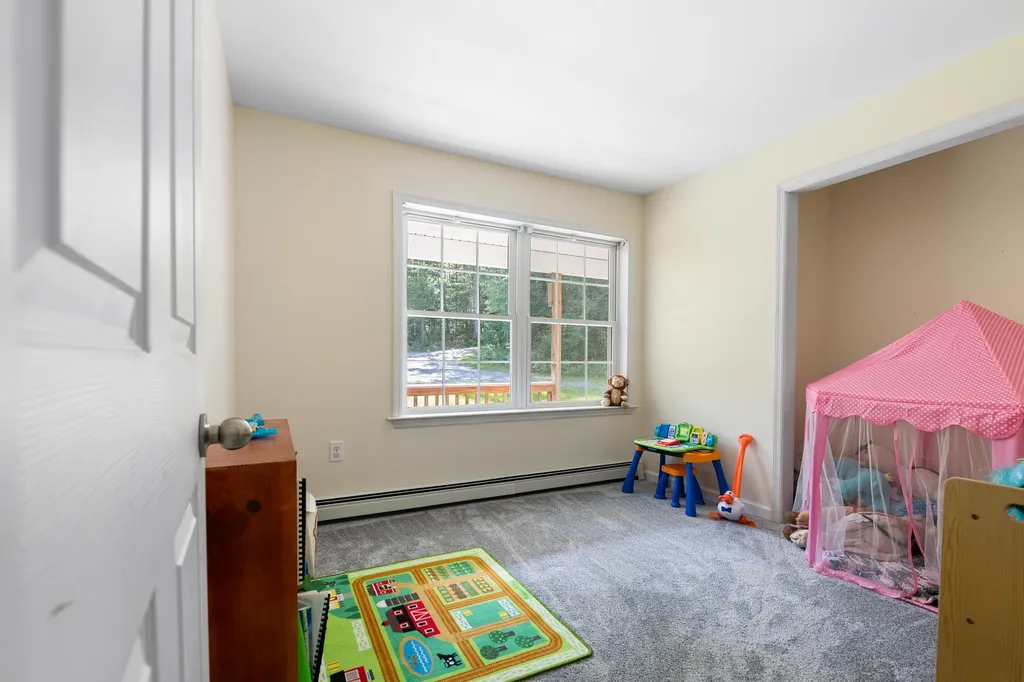 17 Redwater Road Croydon NH 03773