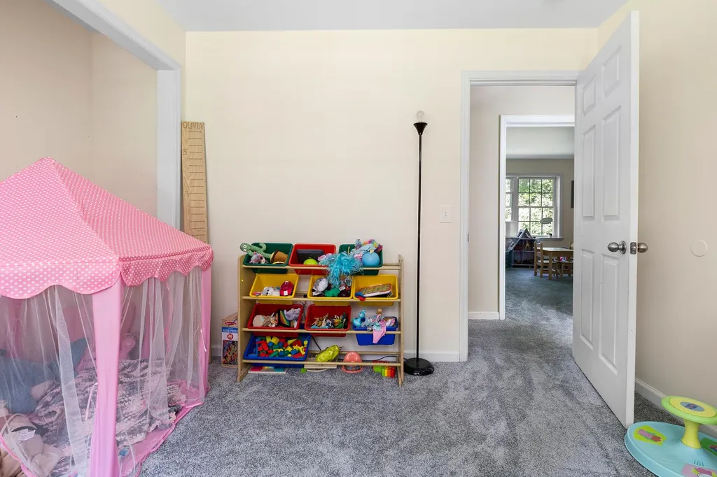 17 Redwater Road Croydon NH 03773