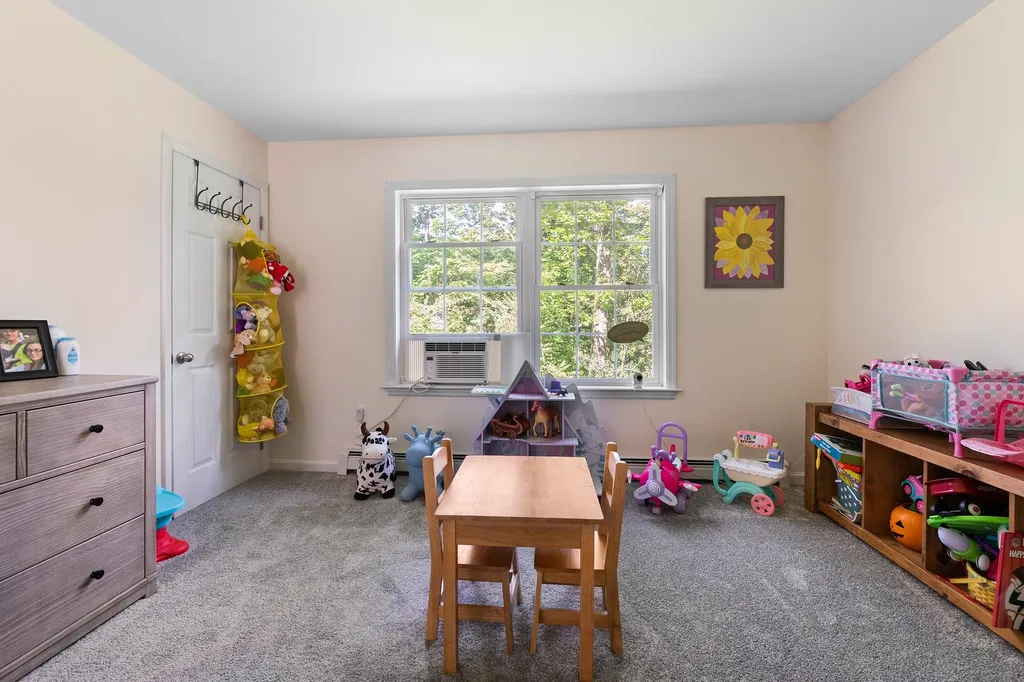 17 Redwater Road Croydon NH 03773