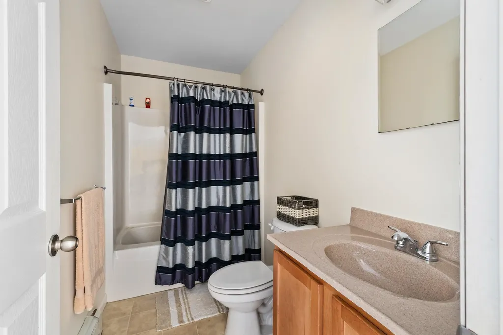 17 Redwater Road Croydon NH 03773