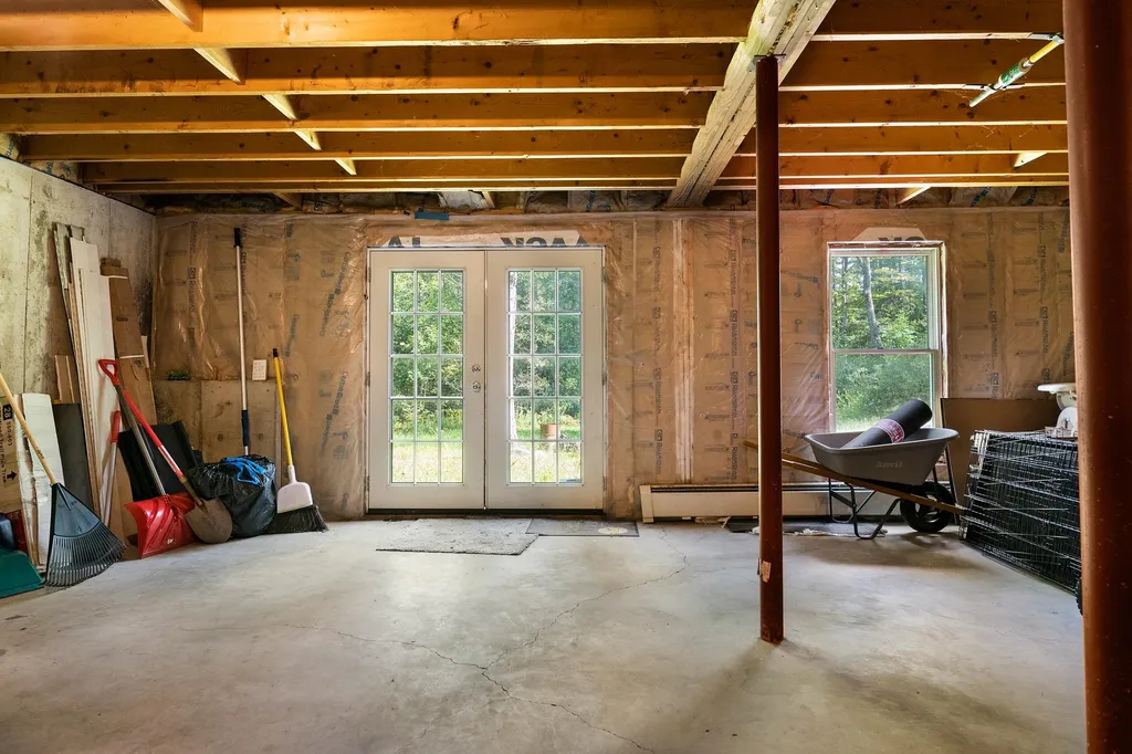 17 Redwater Road Croydon NH 03773