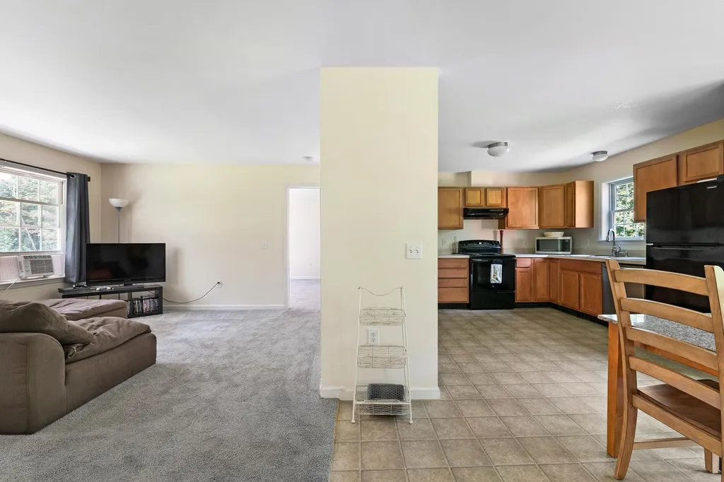 17 Redwater Road Croydon NH 03773