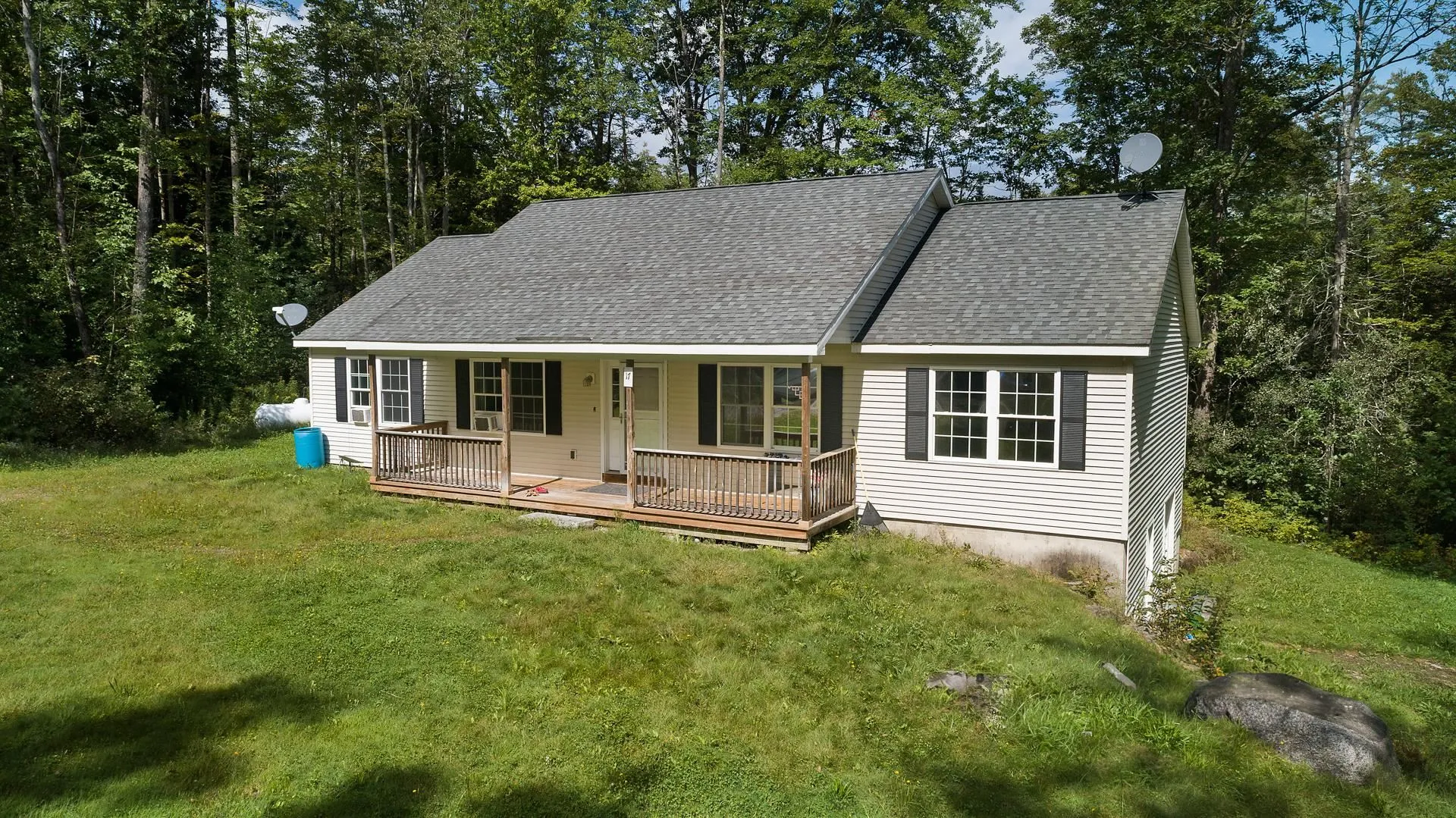 17 Redwater Road Croydon NH 03773
