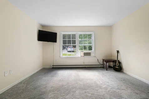 17 Redwater Road Croydon NH 03773