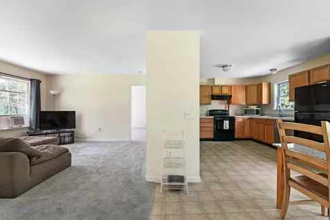 17 Redwater Road Croydon NH 03773