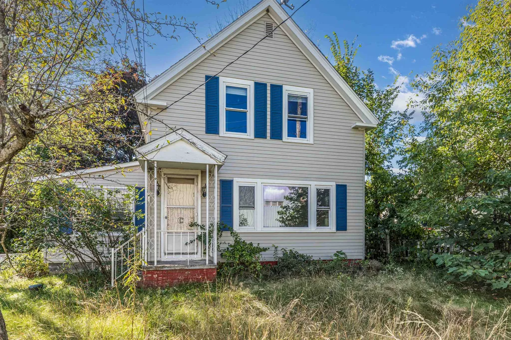 11 Spaulding Avenue Rochester NH 03868