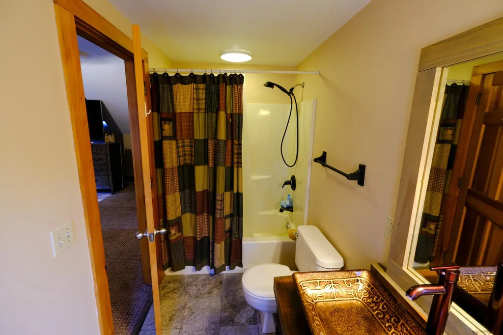 2623 East Road Cavendish VT 05142