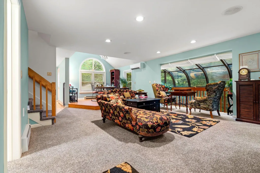 21 Ryan Road Goffstown NH 03045