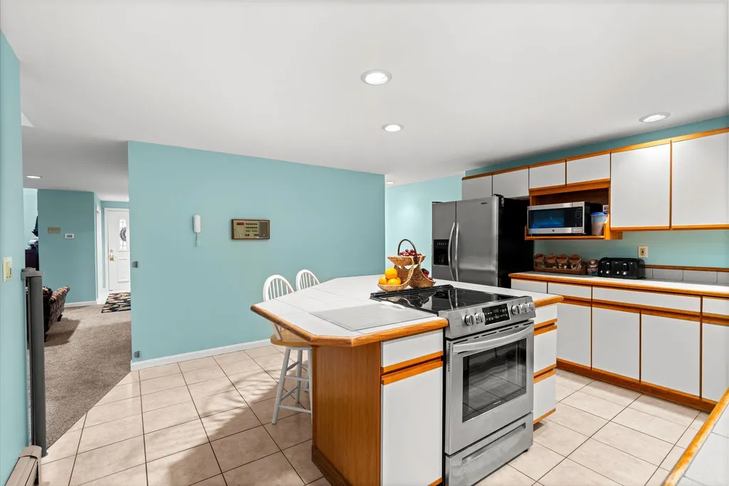 21 Ryan Road Goffstown NH 03045