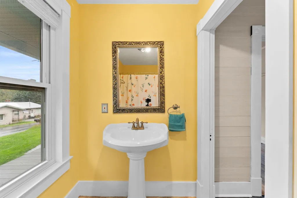 16 Orchard Terrace Barre Town VT 05654