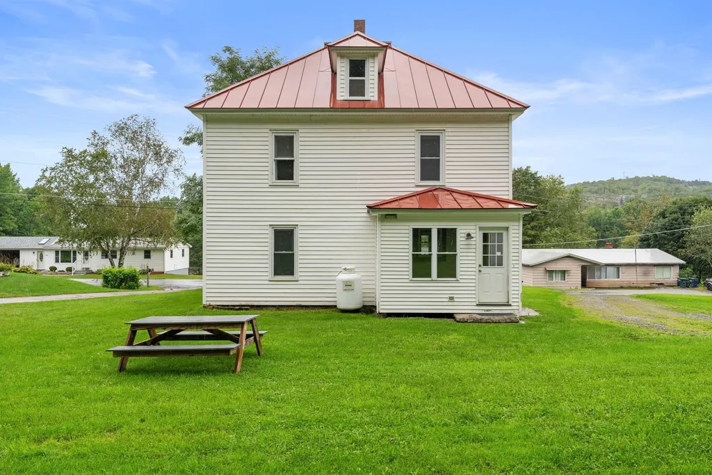 16 Orchard Terrace Barre Town VT 05654