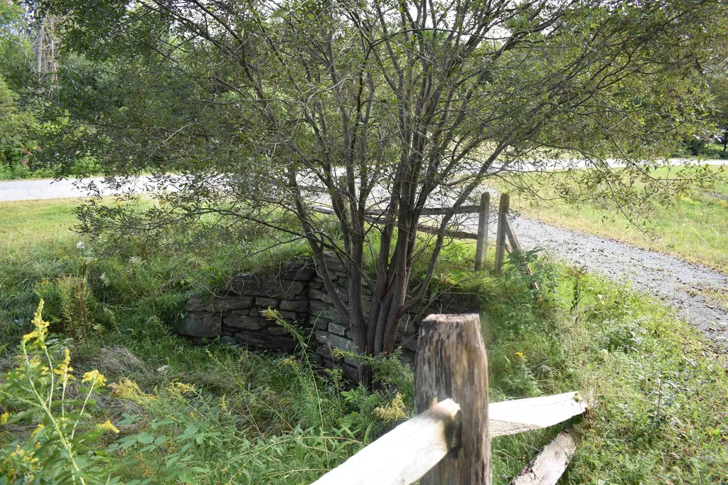 21 Bonner Road Plainfield NH 03770