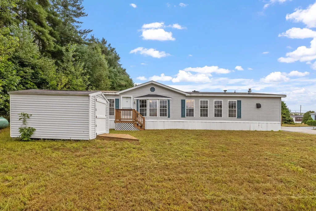 38 Scenic Drive Belmont NH 03220