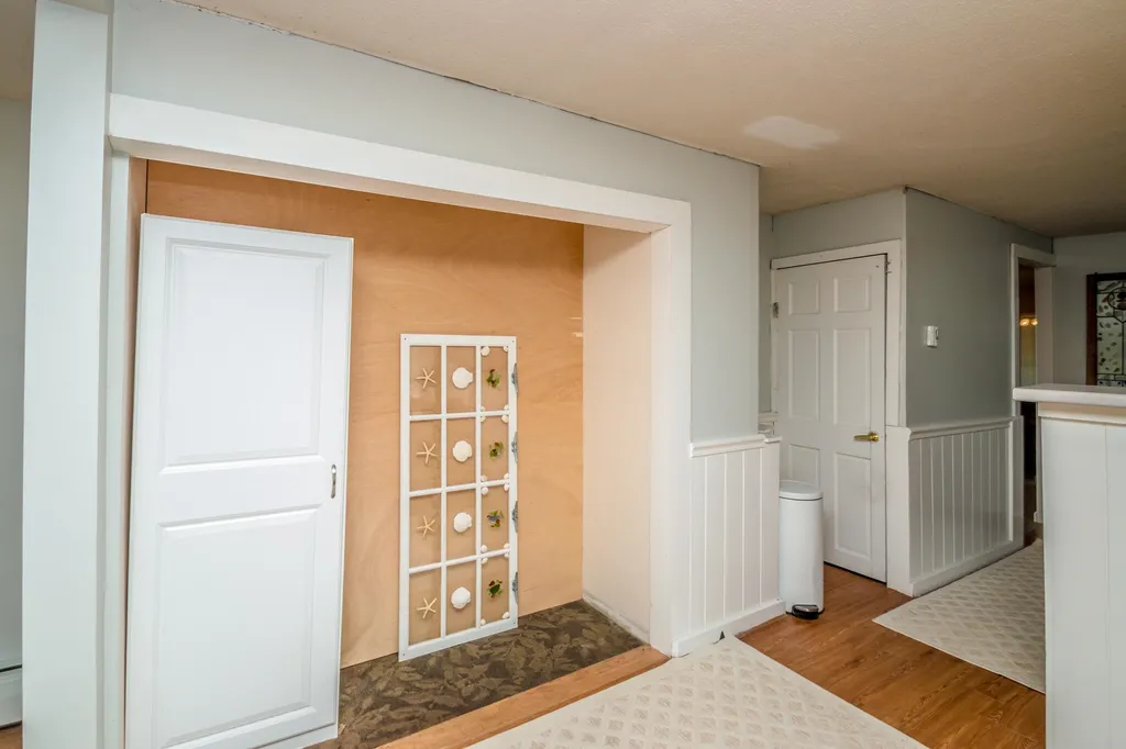 64 Pine Street Whitefield NH 03598