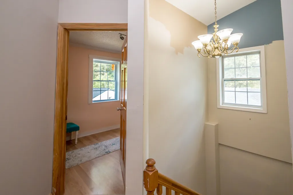 64 Pine Street Whitefield NH 03598