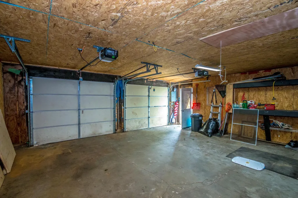 64 Pine Street Whitefield NH 03598