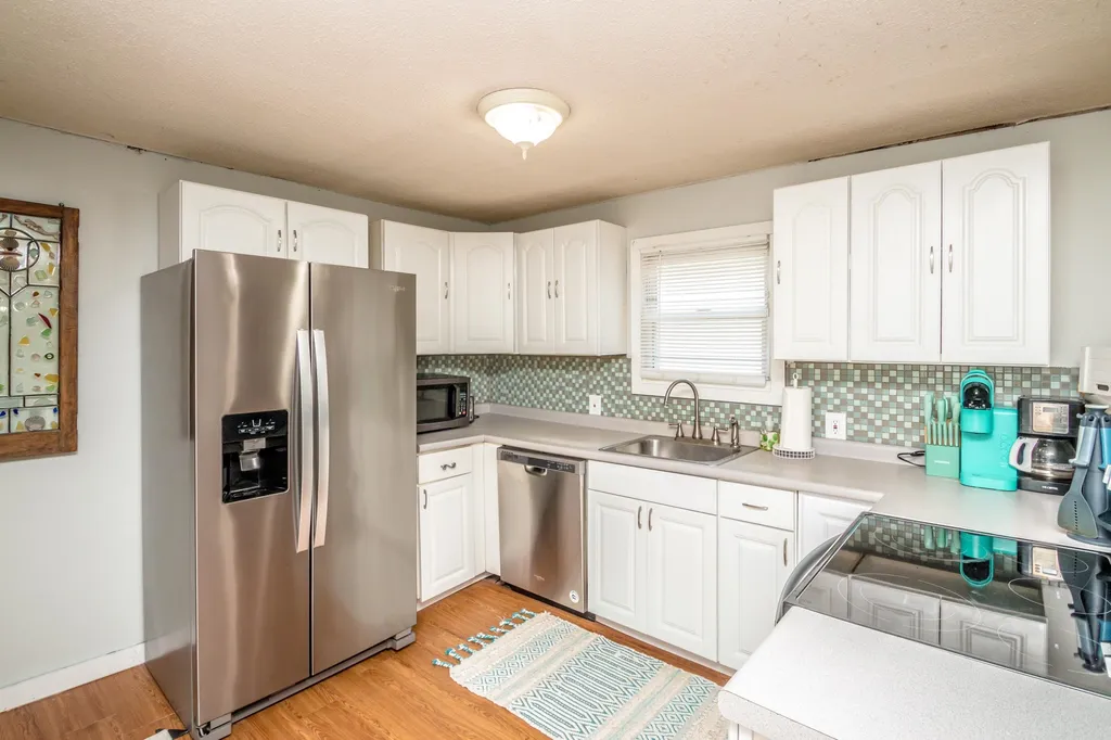 64 Pine Street Whitefield NH 03598