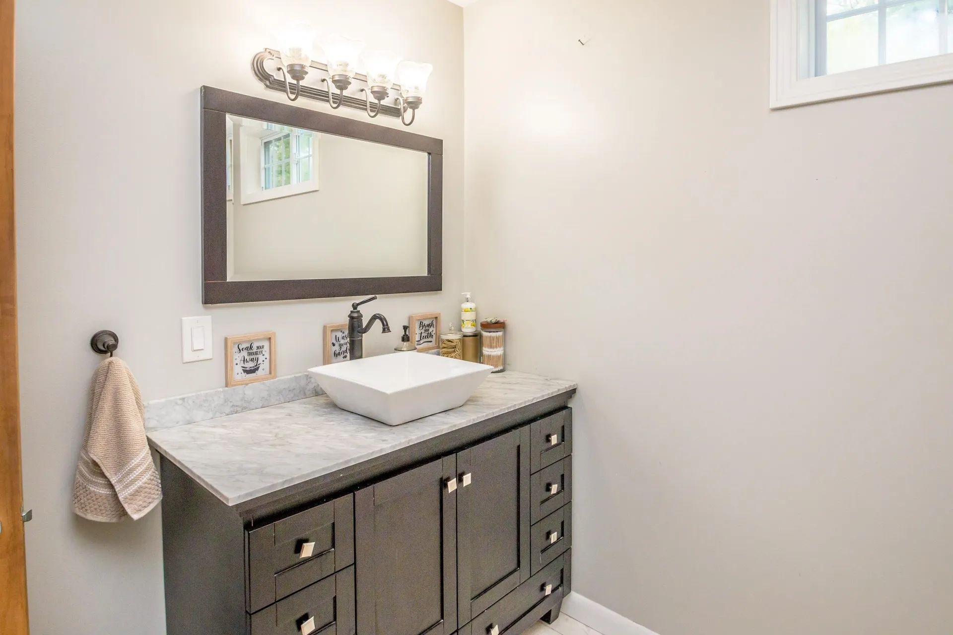 64 Pine Street Whitefield NH 03598