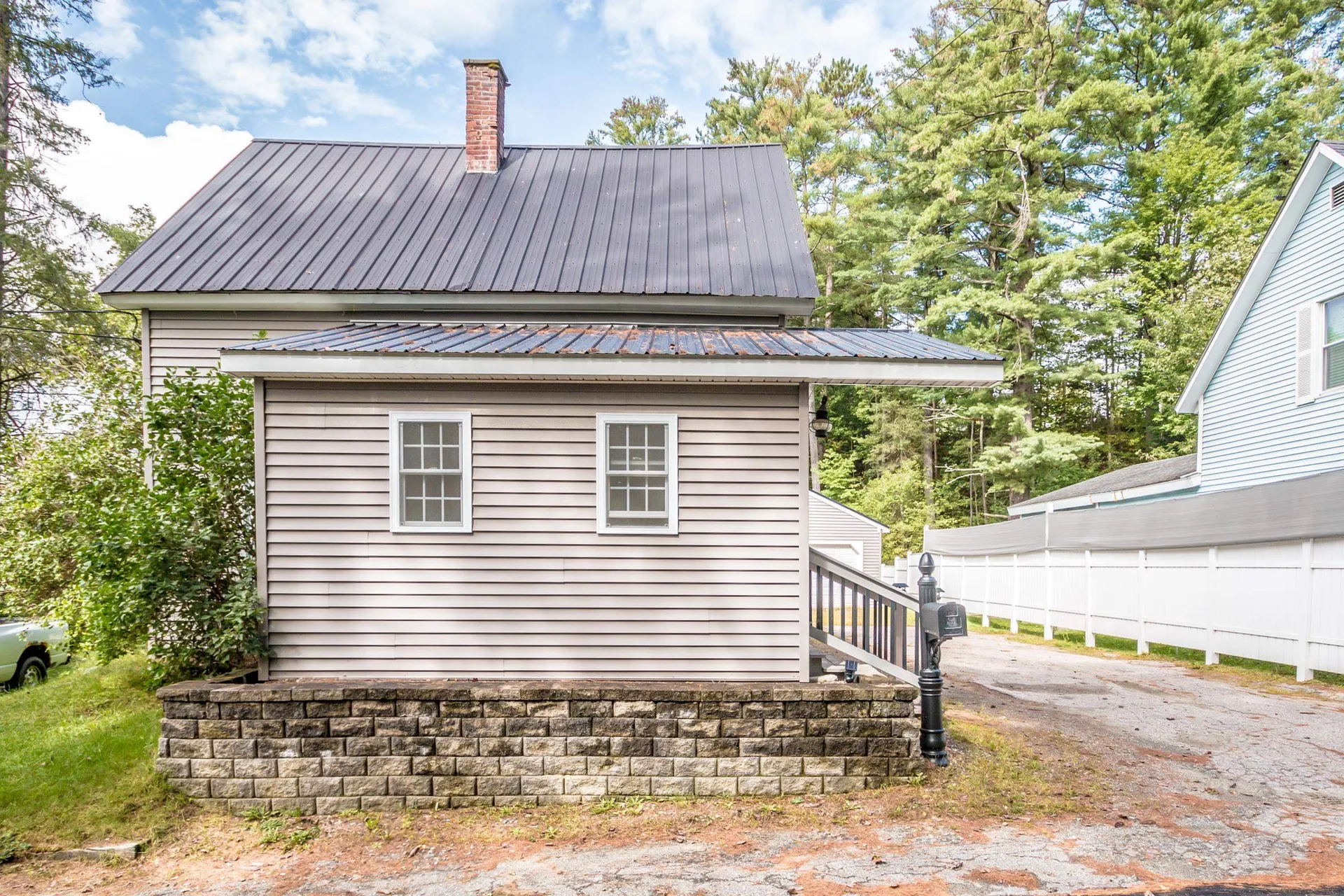 64 Pine Street Whitefield NH 03598
