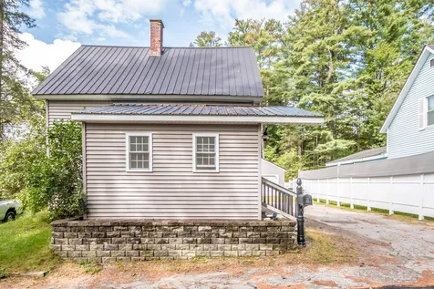 64 Pine Street Whitefield NH 03598